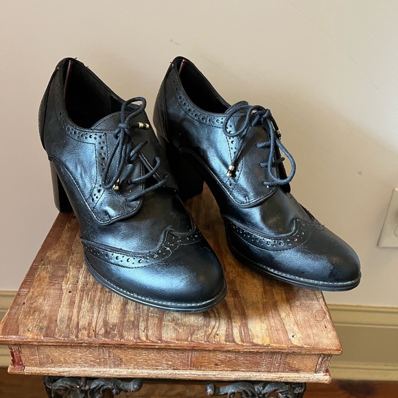 Tommy Hilfiger Black Lace Up Heels - Picture 2 of 9